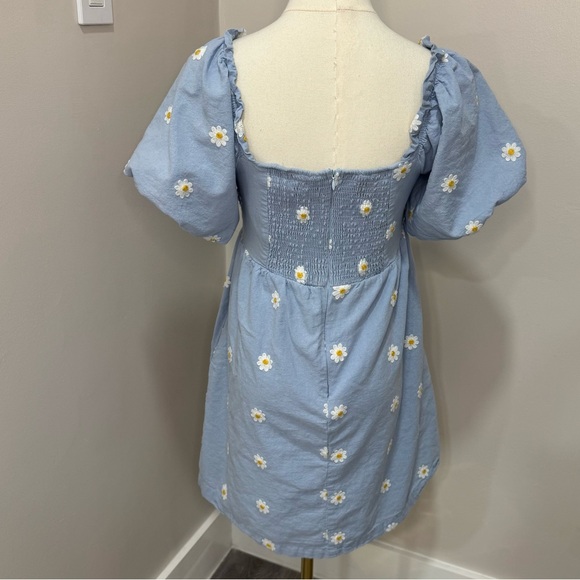 Altar'd state daisy puff‎ sleeve dress Small - Picture 3 of 7